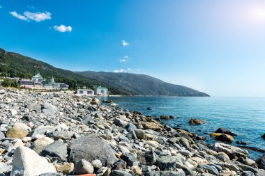 St. Panteleimon Manastırı güzel manzarasına. Mount Athos