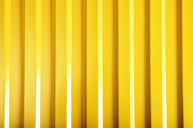 Sac profil tipi, evlerin çatısı için modern malzeme.