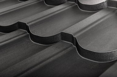 Metal fayans izole. Modern çatı malzemesi. Diyagonal doku