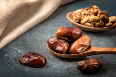 Tarihleri, birçok gurmeler favori bir fincan kurutulmuş lezzetli.