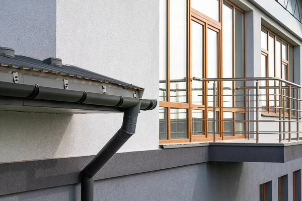 Gutter System Metal Roof Holder Gutter Drainage System Roof — Stock Photo, Image
