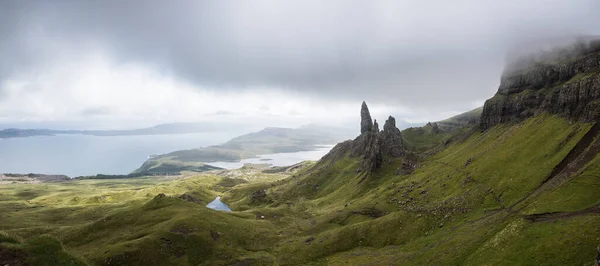 Een Pad Naar Oude Man Van Storr Het Eiland Skye Rechtenvrije Stockfoto's