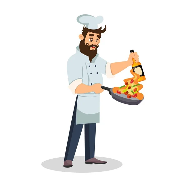 Бородатый шеф-повар держит сковородку с овощами в огне в одной руке и бутылку в другой руке . — стоковый вектор