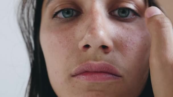 Eye Level Shot Stock Videos Royalty Free Eye Level Shot Footages