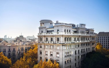 Barcelona konut binası mimarisi 