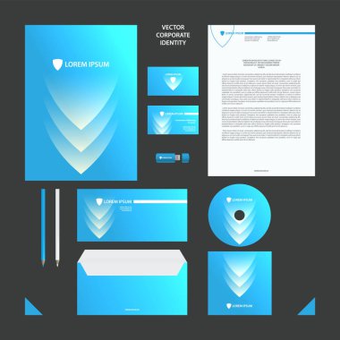 Kurumsal Kimlik iş şablonu. Arka plan için kalkan ve ok elemanları ile mavi ve beyaz kurumsal stil seti.