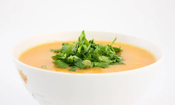 Gedeelte Van Linzensoep Met Kruiden Geïsoleerd Witte Achtergrond — Stockfoto