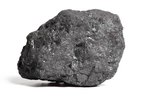 Pedra de cobalto na superfície isolada preta. minério industrial utilizado  na construção e na medicina.
