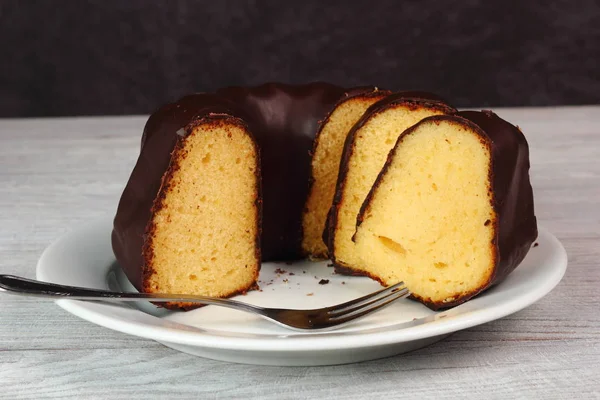 Pastel Bundt Con Glaseado Chocolate —  Fotos de Stock