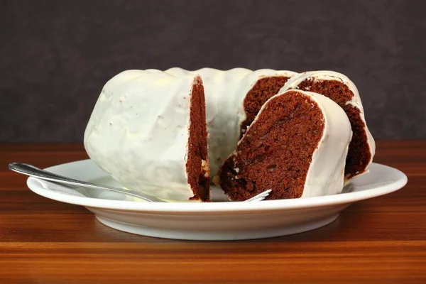 Σοκολάτα Bundt Κέικ Αμυγδαλόπαστα Γλάσο Ζάχαρης — Φωτογραφία Αρχείου