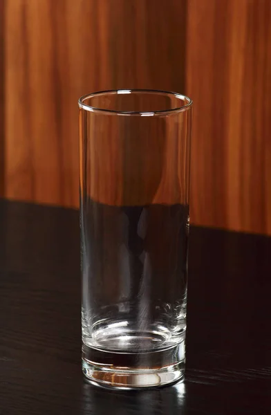 Üres Whisky Jeges Szódával Üveg Fekete Asztal — Stock Fotó