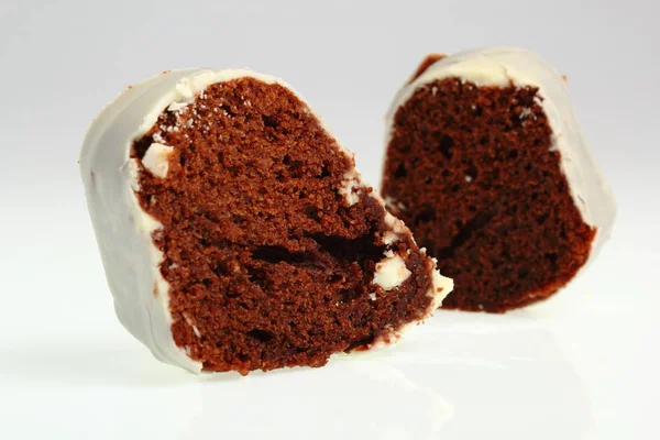 Schokoladenkuchen Mit Marzipan Zuckerglasur — Stockfoto