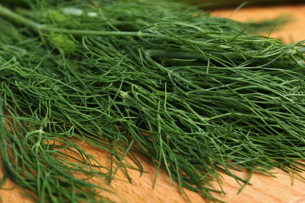 Dill Cutting Board — Stock Photo, Image