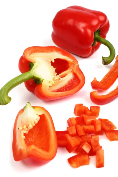 Pimientos Rojos Enteros Rodajas Aislados Sobre Fondo Blanco — Foto de Stock