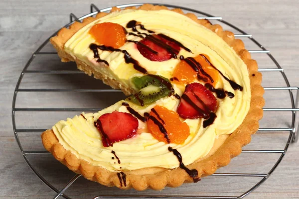 Tarta Frutas Con Crema Pastelera — Foto de Stock