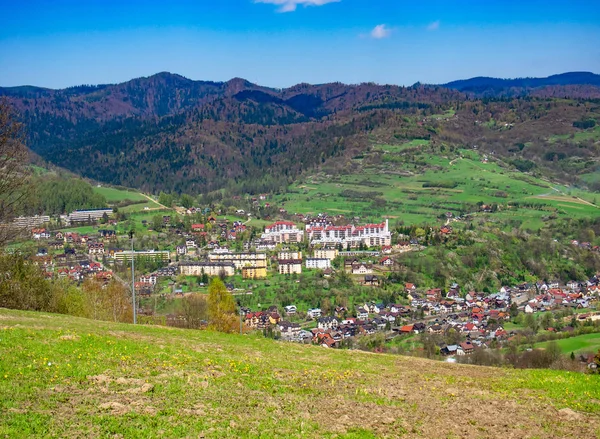 Resort Città Szczawnica Primavera Polonia — Foto Stock