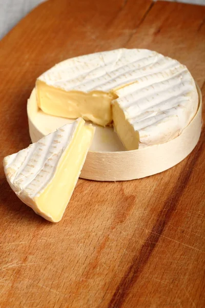 Formaggio Fresco Gustoso Camembert — Foto Stock