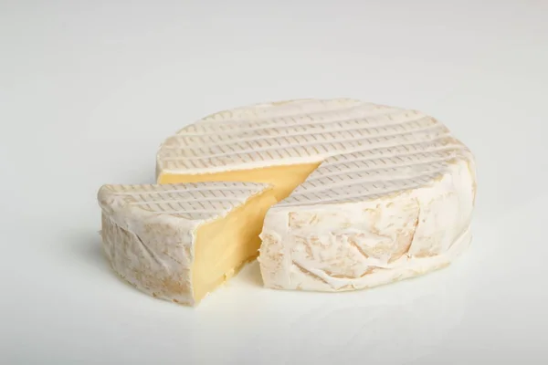 Čerstvé Chutné Sýr Camembert — Stock fotografie