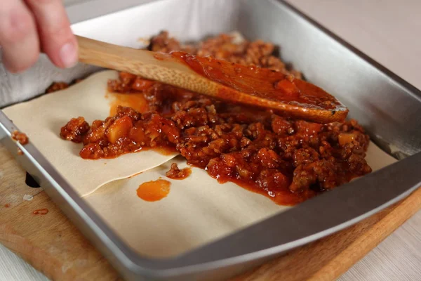 Saus Daging Membuat Lasagna Bolognese Series — Stok Foto