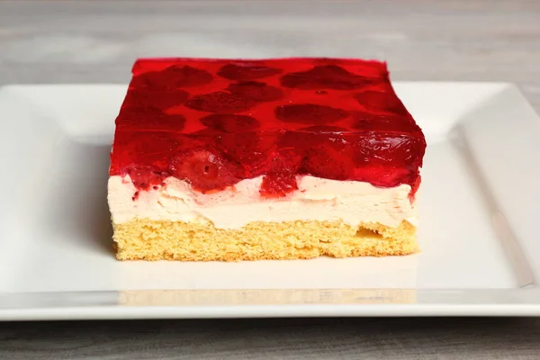 Gâteau Gelée Savoureux Aux Fraises — Photo