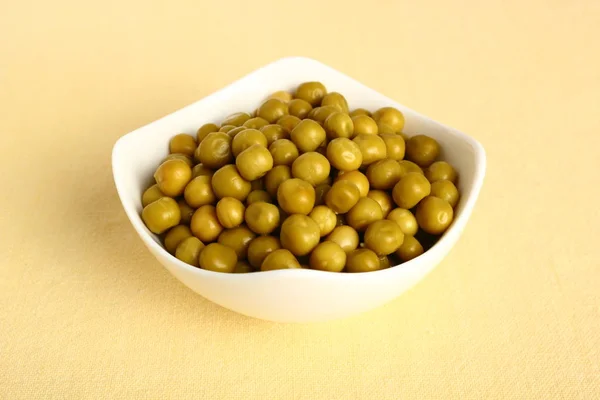 Canned Green Peas Bowl — Stock Photo, Image