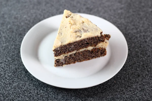 Bolo Semente Papoula Com Creme Manteiga Icing — Fotografia de Stock