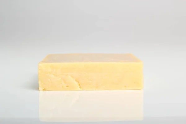 新鲜美味的切达奶酪 — 图库照片