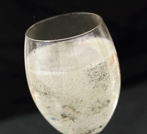 Copo Vinho Branco Com Vinho Espumante — Fotografia de Stock