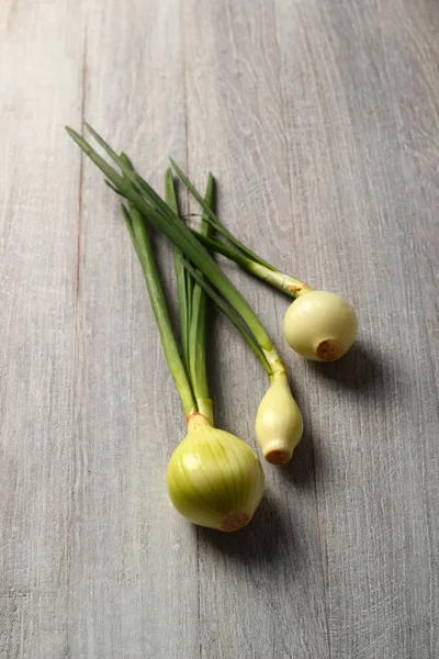 Spring Onions Wooden Background — Stock Photo, Image