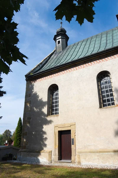 Oud Authentiek Gebouw Fel Zonlicht — Stockfoto