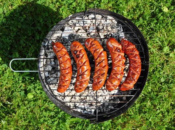 Würstchen Auf Dem Grill Grillen — Stockfoto