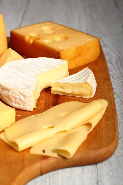 チーズの品揃え スティル ライフ — ストック写真