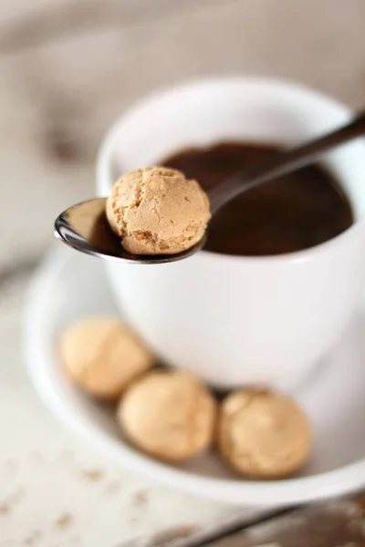 Amaretti Biscuits Coffee Cup — Stock Photo, Image