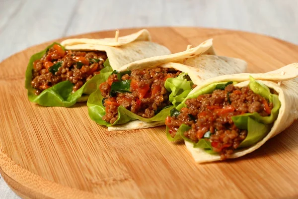 Saborosa Carne Asiática Tortilla — Fotografia de Stock