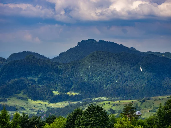 Masyw Trzech Koron Północnej Stronie Góry Pieniny Szczawnica — Zdjęcie stockowe