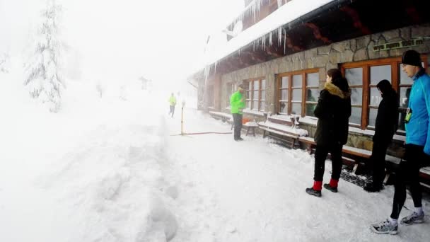 Hala Labowska Polonia Diciembre 2017 Participantes Carrera Winter Vertical Wierch — Vídeo de stock