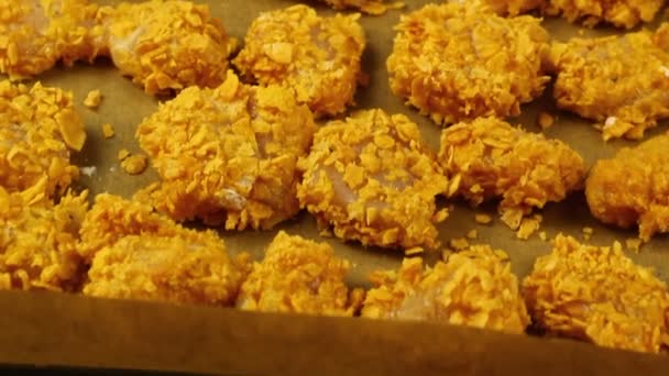 Camera Moving Uncooked Crispy Chicken Baking Tray — Stock Video