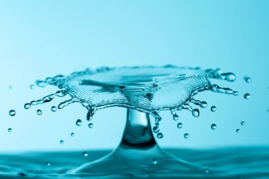 Moation donmuş mavi su damla extream portre