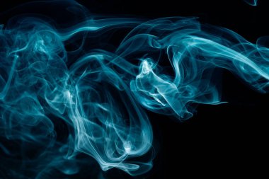 Soyut renkli dalga siyah arka plan üzerine duman