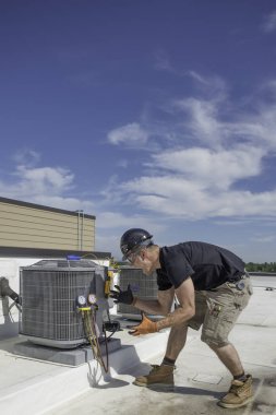 Üzgün Hvac teknisyeni
