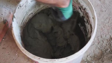 kova beton çimento harcı karıştırma mala ile el. tuğlacı karıştırma harcı