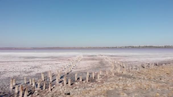 Nisipurile sărate din zona litorală de pe Kuyalnik Liman, Regiunea Odessa, Ucraina. Coasta Kuyalnik Estuary — Videoclip de stoc