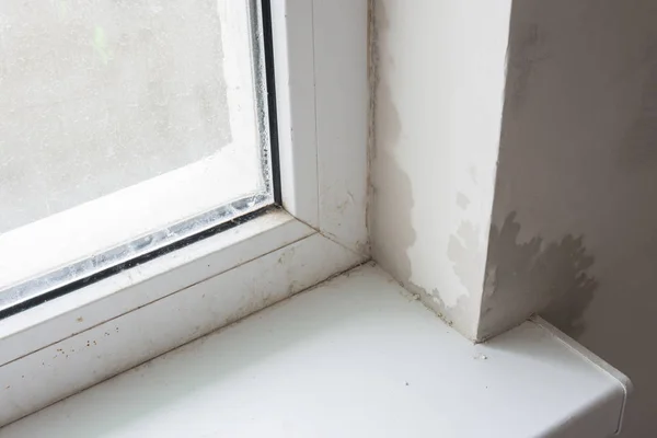 Poor Installation Plastic Windows Condensation Streaks Slopes — Stock Photo, Image