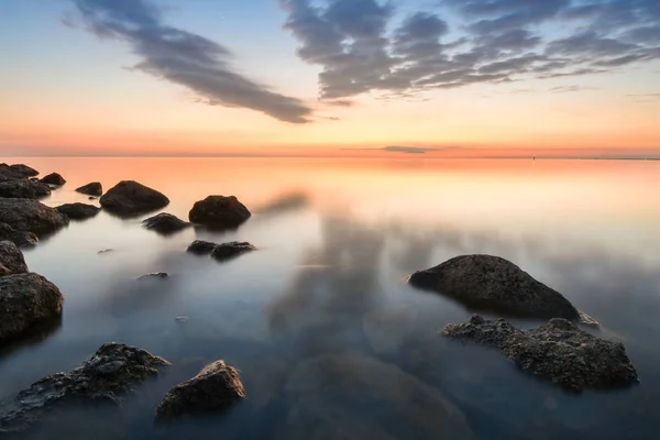 Спокойное Море Скального Пляжа Черного Моря После Заката Анапа Россия — стоковое фото