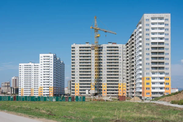 Bouw Van Een Wooncomplex Van Typische Zestien Verdiepingen Tellende Blok — Stockfoto