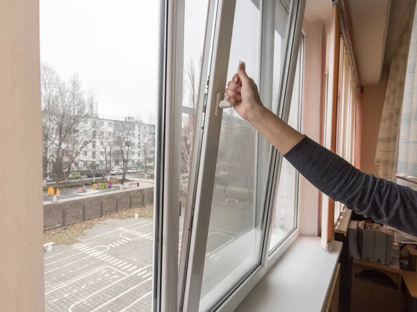 Hand Opens Window Air Room — Stock Photo, Image