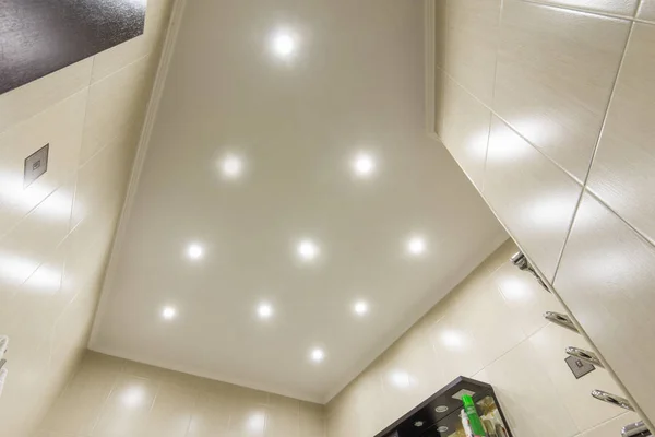 Plafond Dans Salle Bain Éclairage Inclus — Photo