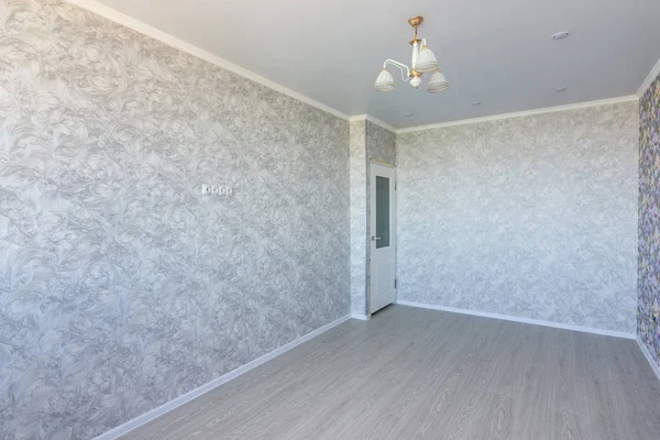 Empty room in the apartment, after repair — Stock Photo, Image