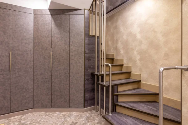 Large wardrobe in the hallway and stairs to the second floor — Stock Photo, Image
