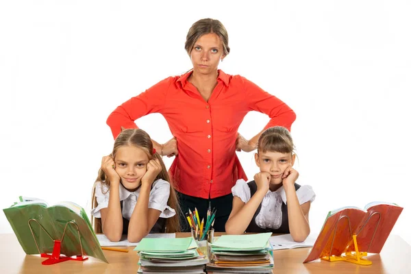Lärare trött på dumma barn — Stockfoto